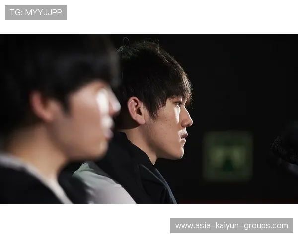 Faker操作风格震撼观众，faker操作为什么厉害