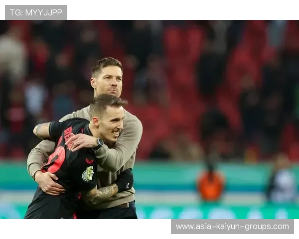 格里马尔多23-24赛季6次任意球破门，双响引爆赛场，格里马第